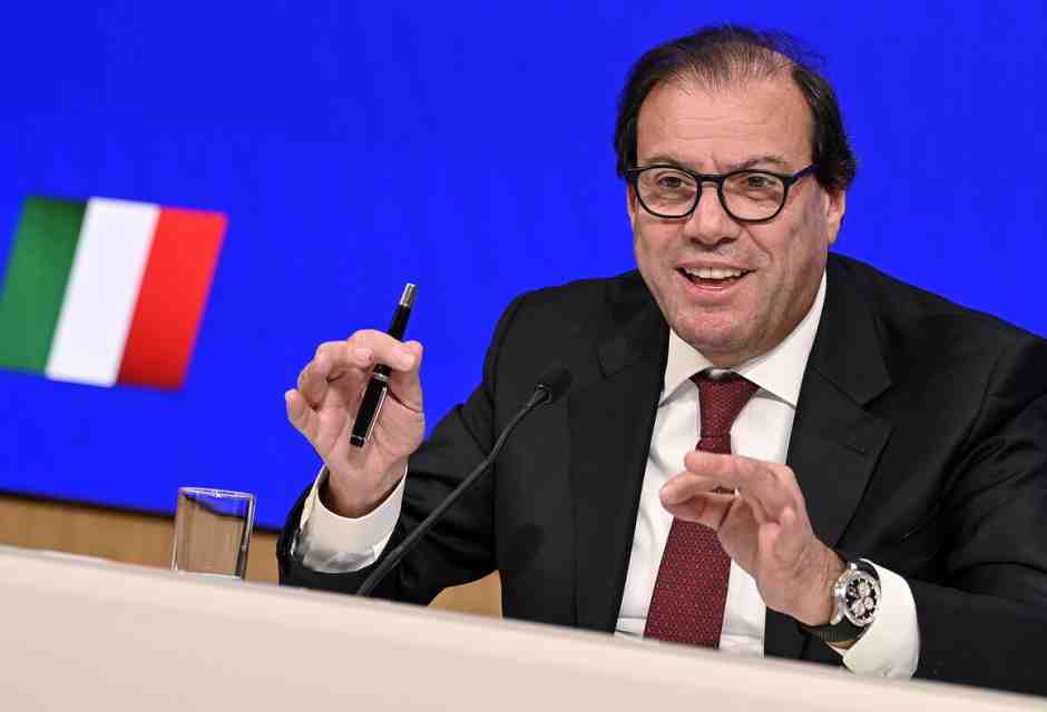 Per i 100 euro di Meloni servirà “l’autocertificazione” dei redditi. E Salvini prepara il condono