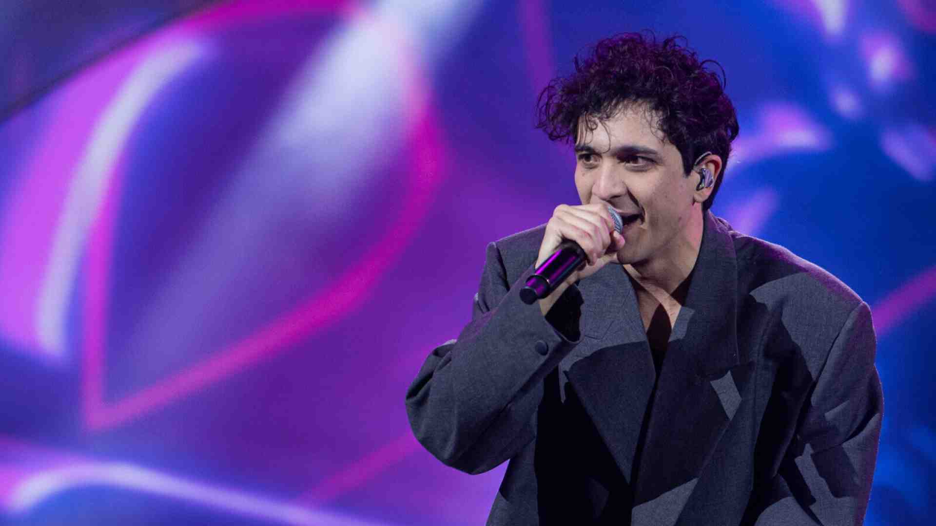 Spiegare Tananai, e la sua arte, con le sue stravaganti parabole, a partire da Sanremo