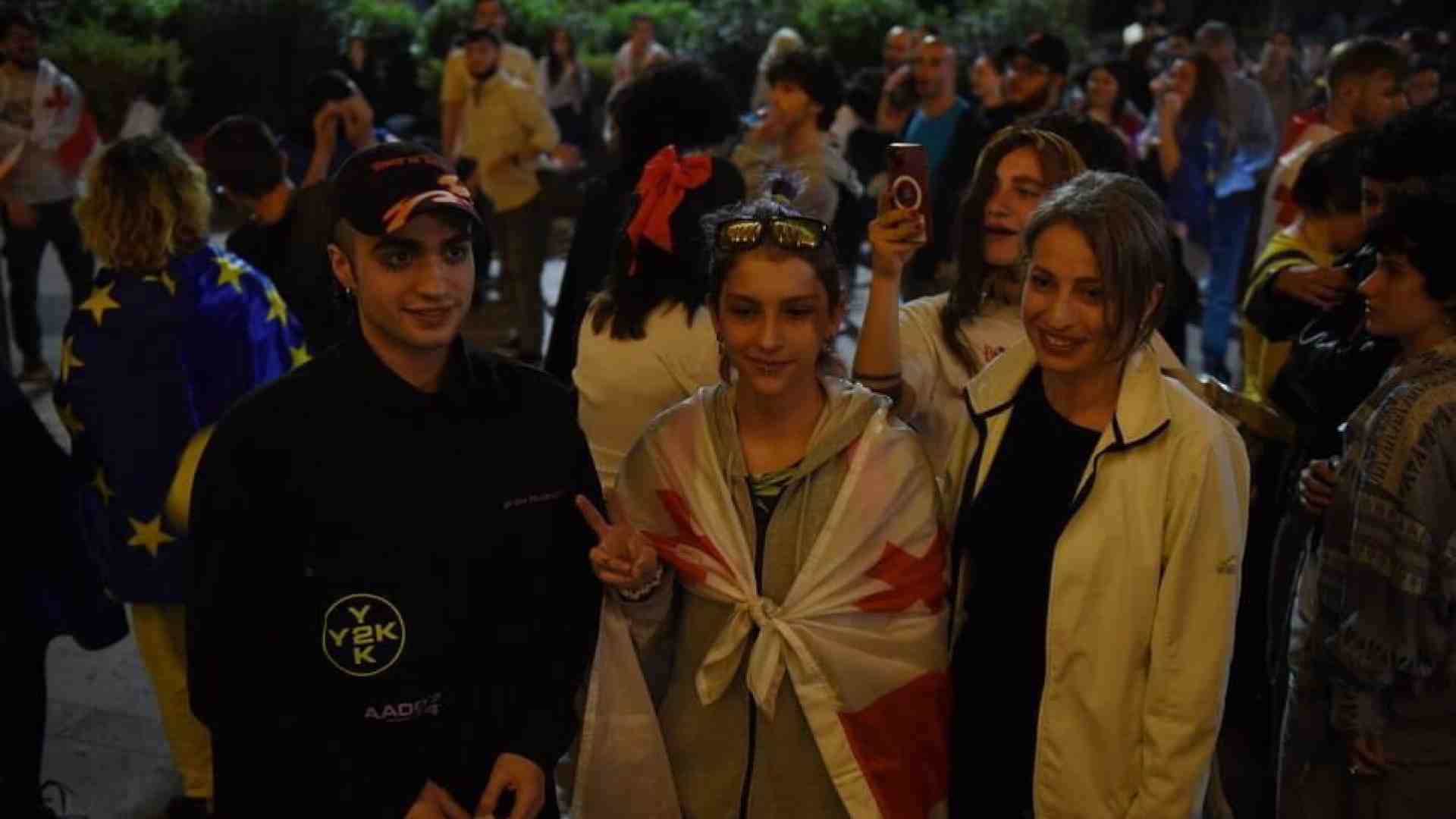 Il primo atto della presidente georgiana contro il governo