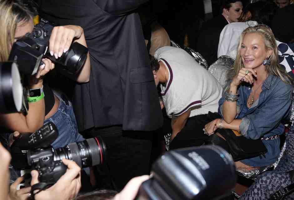 Dai giornali alla televisione. Rapporto sulle ultime vanità