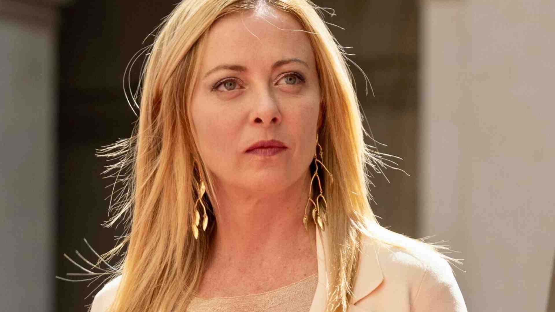 Meloni vola in Libia, tra Piano Mattei e immigrazione