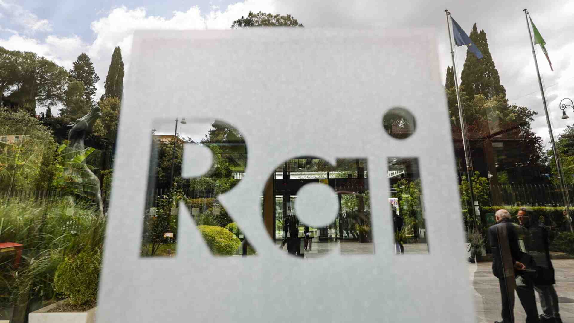 Rai scioperata, giornalisti contro giornalisti. Bonolis per il dopo Amadeus