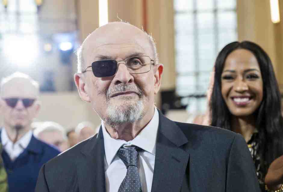 Un libro ottimista, ma Rushdie non dimentica chi non lo ha difeso