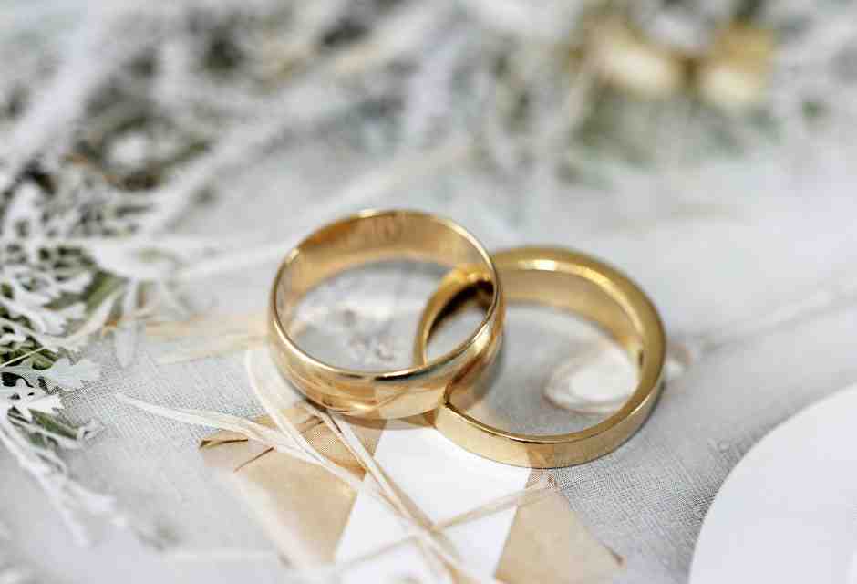 Per rimediare al crollo demografico, abolire il divorzio