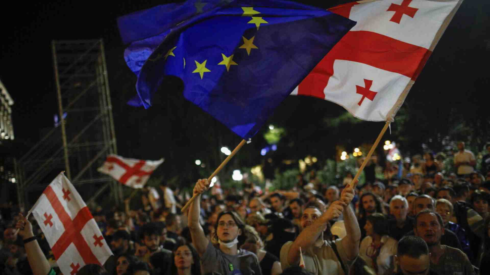 Le mani di Mosca su Erevan e Tbilisi