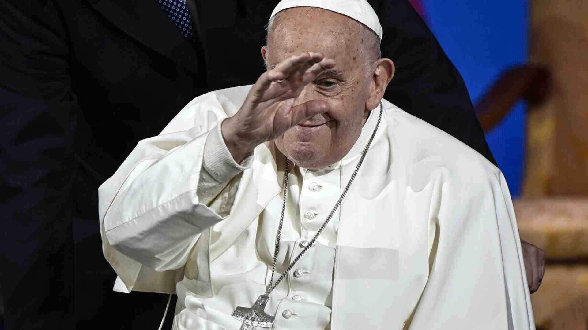 Il piano del Papa contro la denatalità