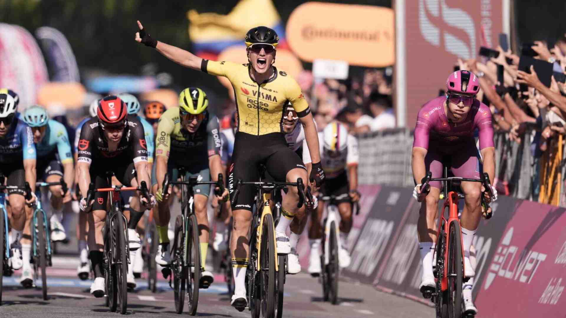 Kooij (e Pogacar) sventano il golpe Narvaez