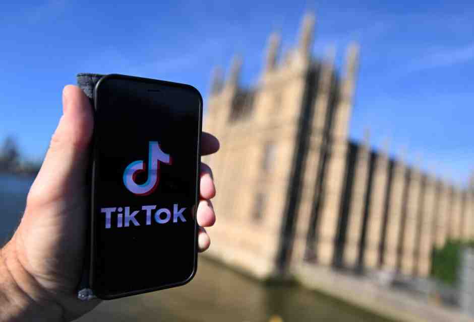Gran palinsesto Tik Tok Tak. Numeri, storie e cortocircuiti di una rivoluzione che sta trasformando l’Italia
