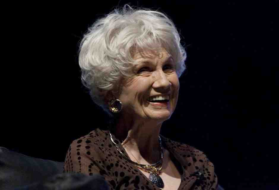 È morta Alice Munro. La densità morale ed emotiva dei romanzi, nel cristallo dei racconti