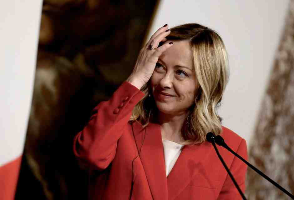 Cresce FdI, cala il Pd: i sondaggi in attesa del duello tv Meloni-Schlein