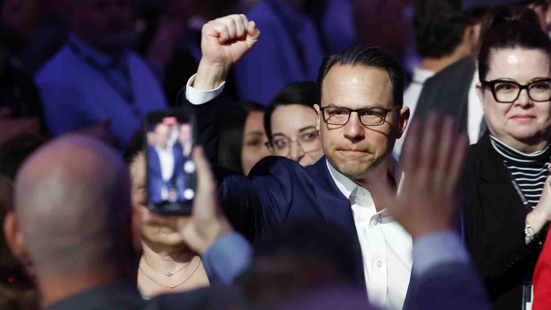 Chi è il governatore dem che sta aiutando Joe Biden contro l’odio antisemita