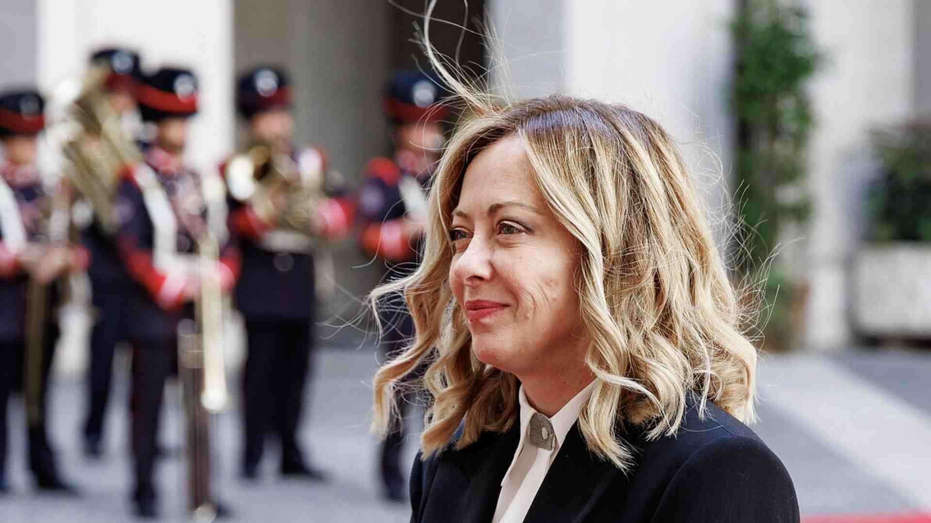 Lo spasso della destra che usa la sinistra per legittimare le sue riforme