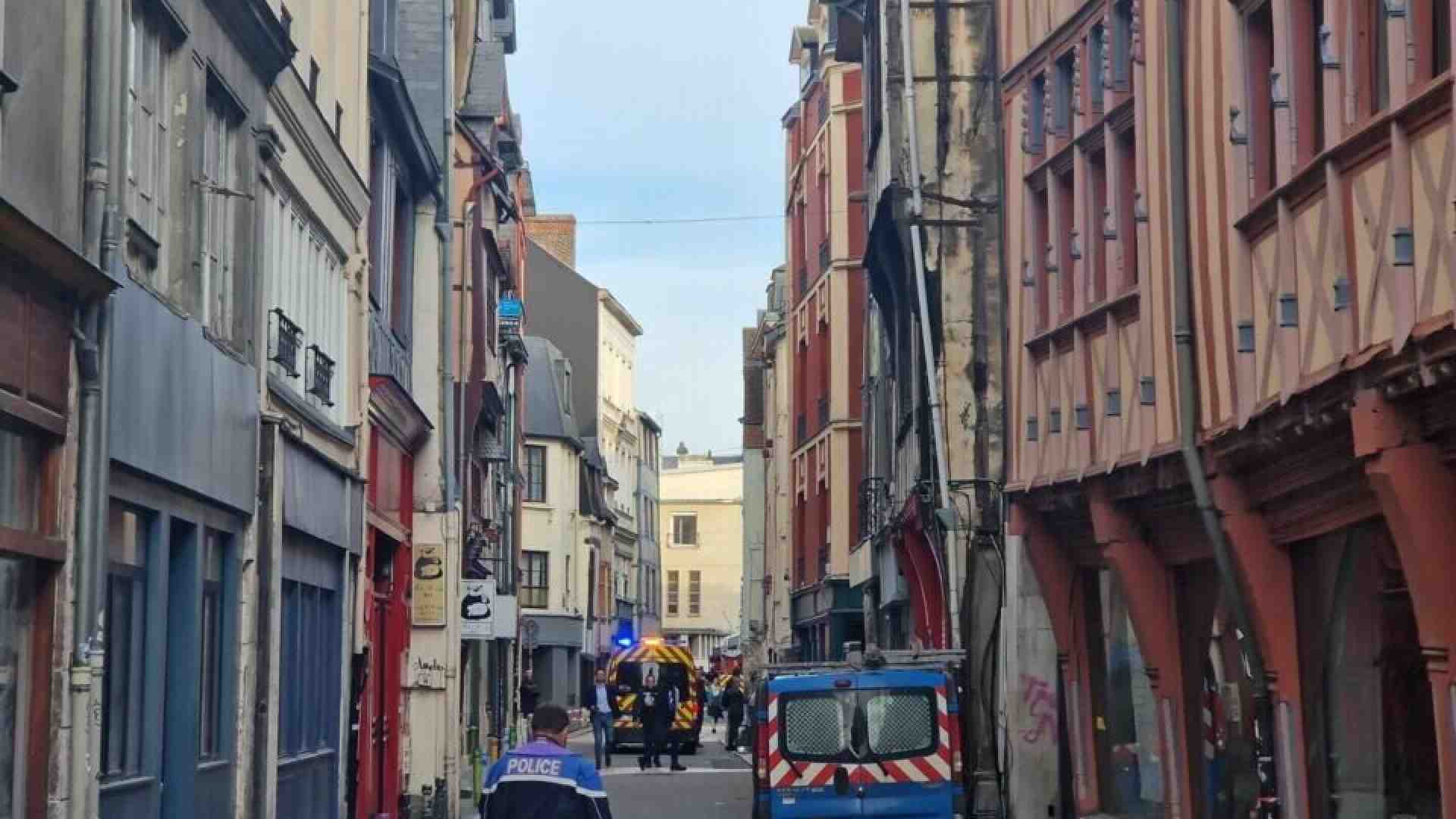 Un uomo ha cercato di incendiare una sinagoga a Rouen, in Francia. Ucciso dalla polizia