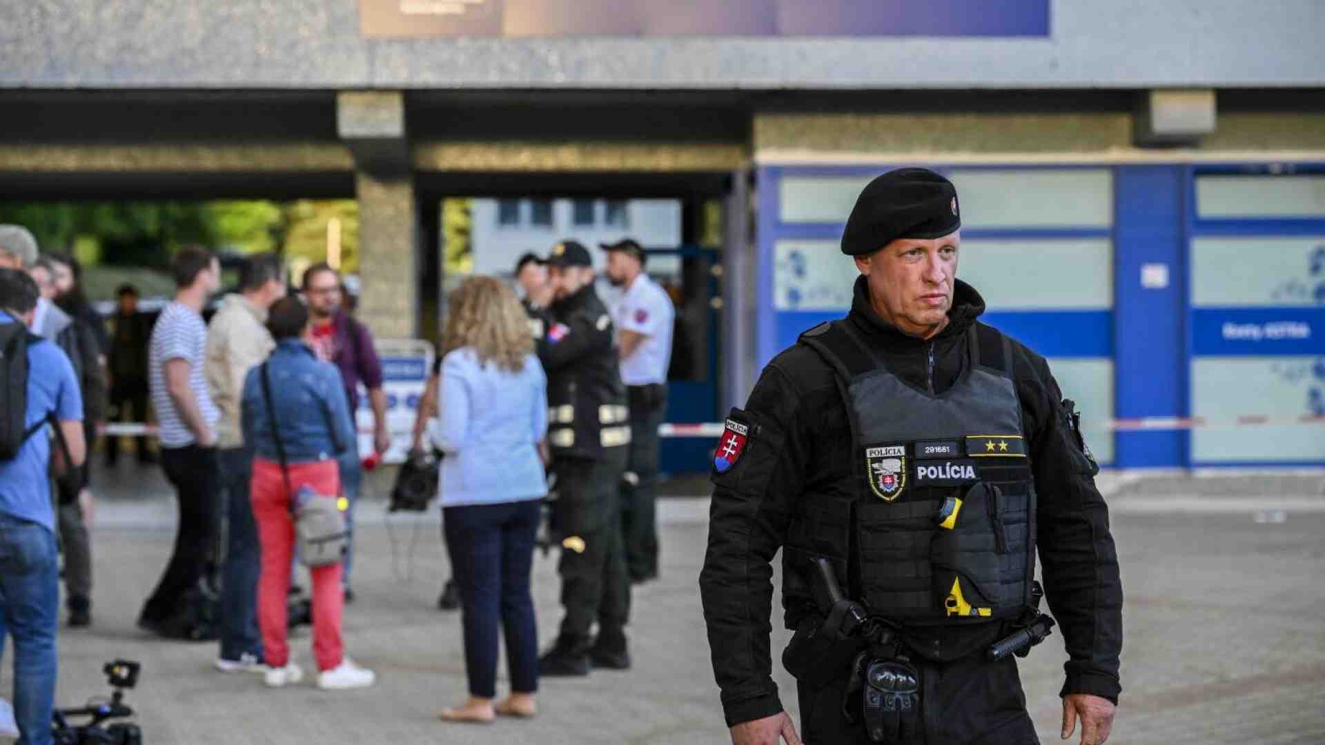 L'attacco a Fico e una nebbia di disinformazione che dura da anni