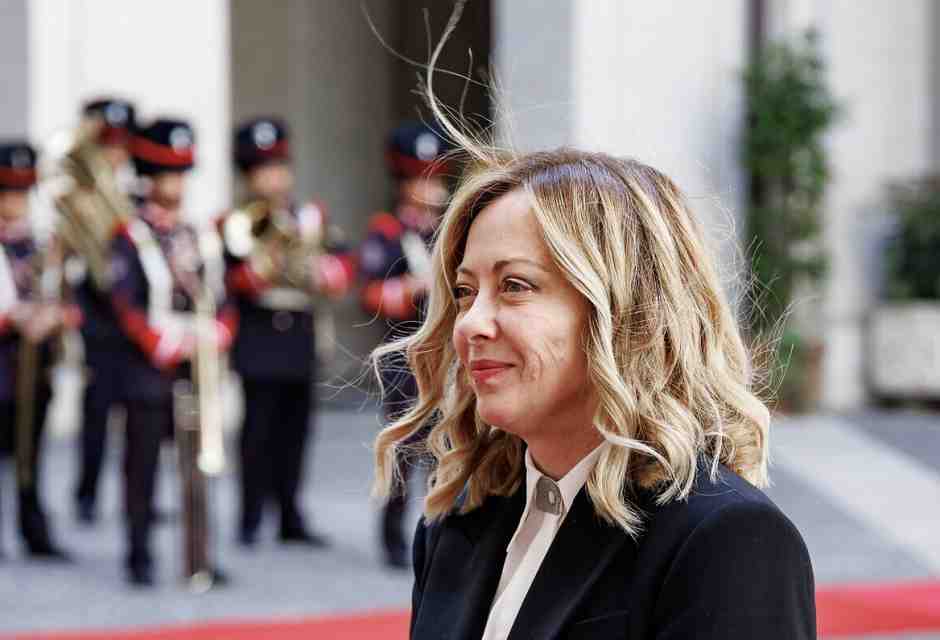 Lo spasso della destra che usa la sinistra per legittimare le sue riforme