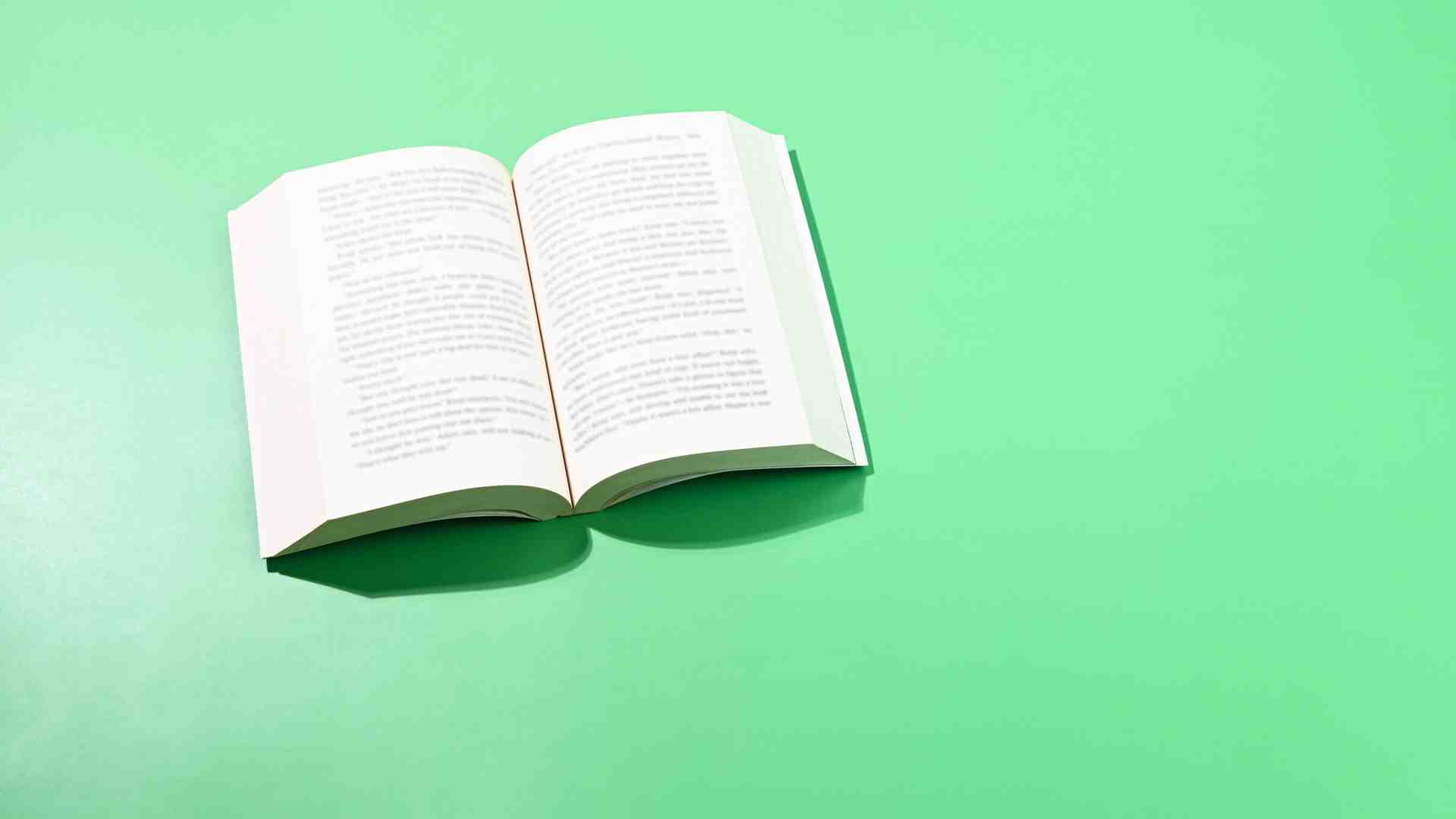 Basta liberarsi degli oggetti, o forse no. L’ultimo romanzo di Michele Mari