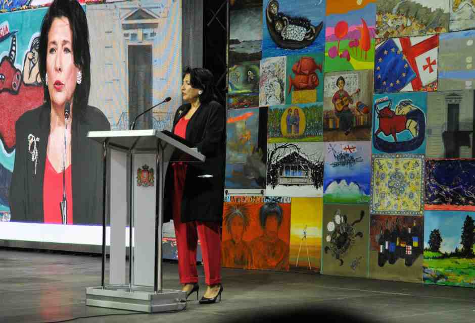 A tu per tu con la presidente georgiana Salomé Zourabichvili