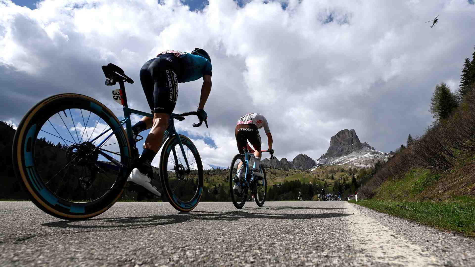 Giro d'Italia, tutto il rosa delle Dolomiti