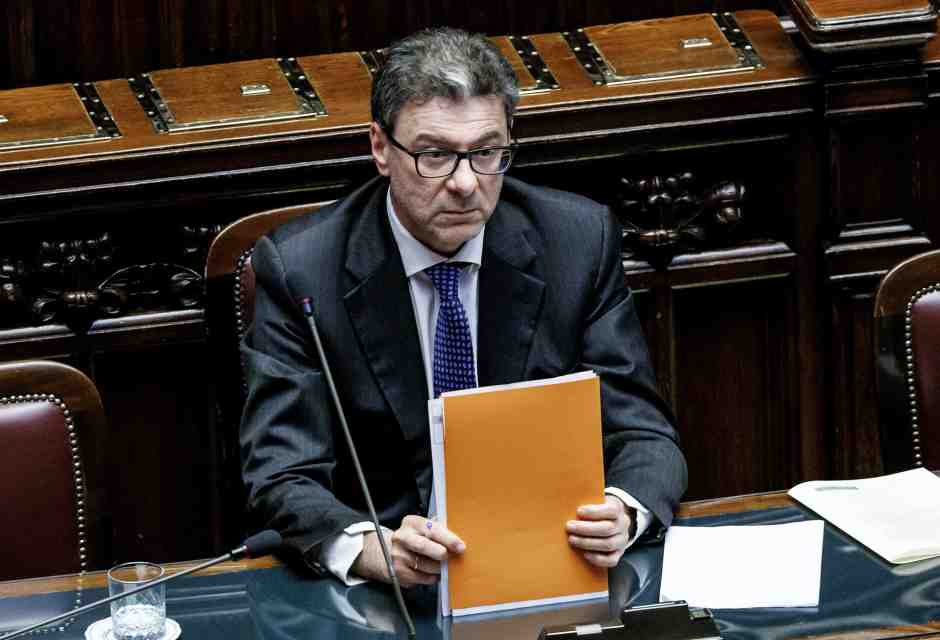 Rischio Italia. Nel 2028 il debito pubblico sarà il più alto d’Europa