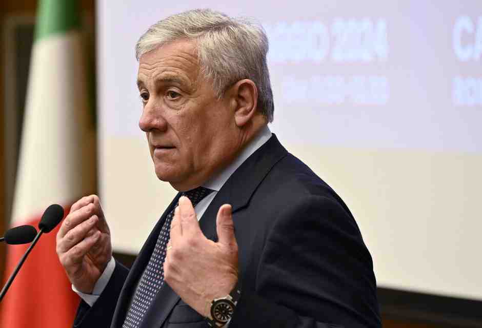 Tajani: "Il mandato d'arresto all'Aia? Inaccettabile mettere sullo stesso piano Hamas e Israele"