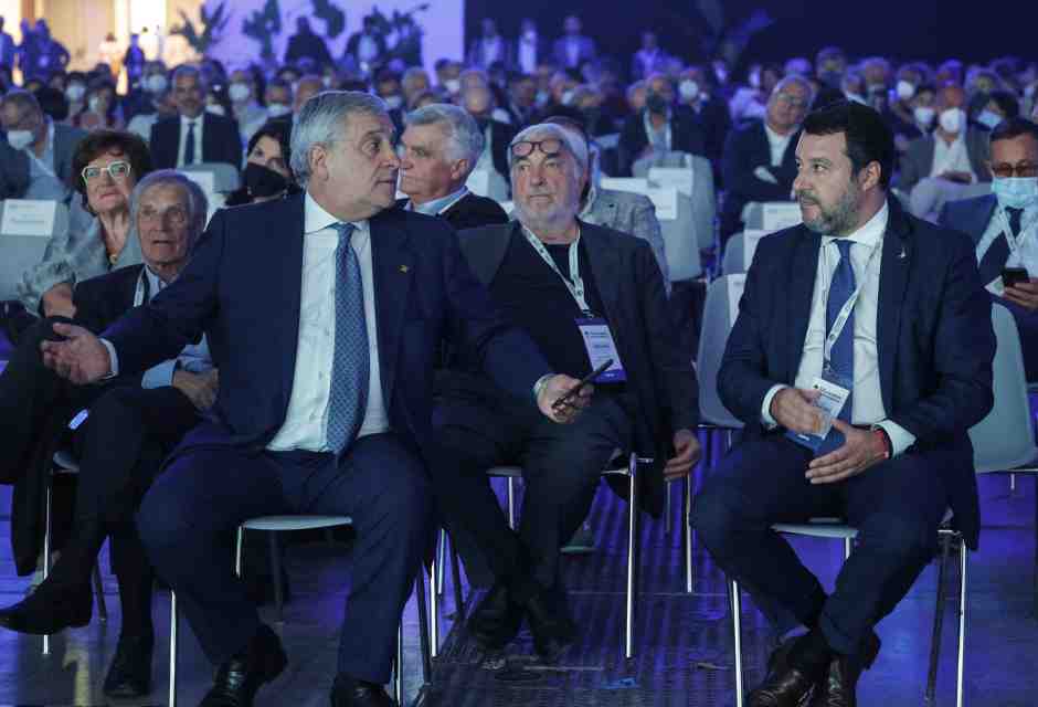 Forza Italia supera di nuovo la Lega a venti giorni dalle europee: il sondaggio