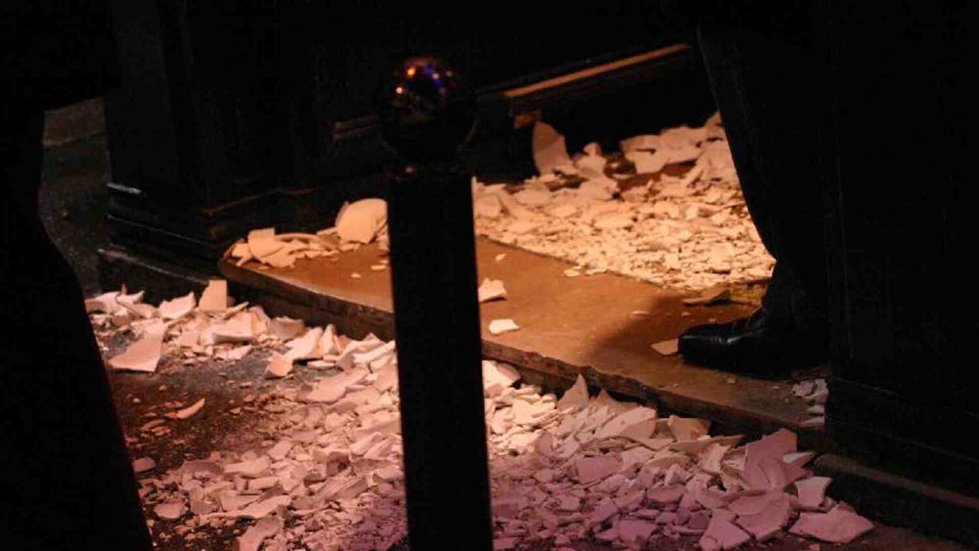 Imporre la gentilezza per legge