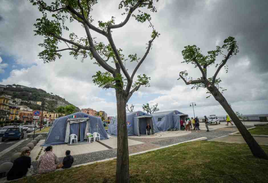 Nuova scossa di terremoto ai Campi Flegrei: oggi vertice tra Meloni e Musumeci