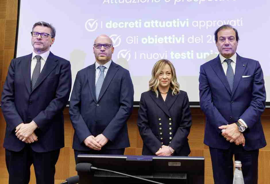 Meloni frena sul redditometro: "Mai nessun grande fratello fiscale. Leo riferirà in Cdm"