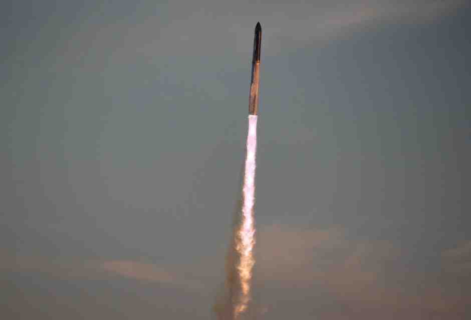 SpaceX lancia segretissimi satelliti per la Difesa americana: cosa sono e a cosa servono