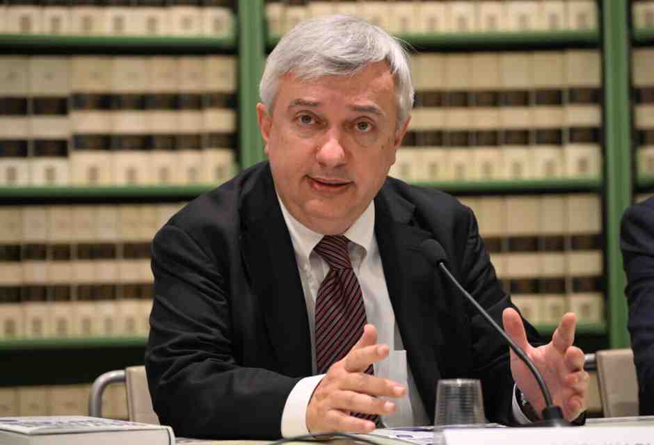 Titoli di Rep. e doppie versioni di Molinari