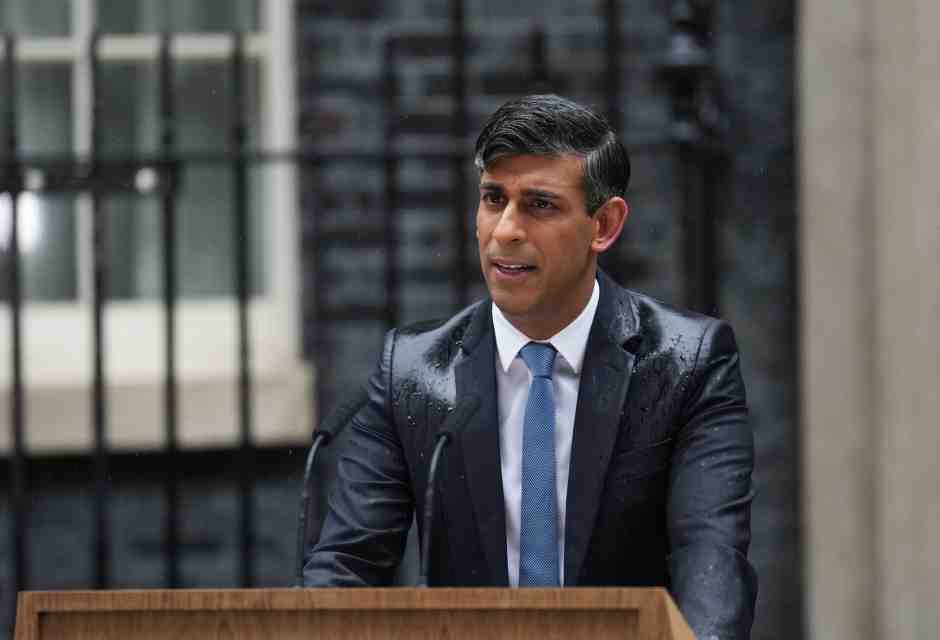La lezione di democrazia del premier inglese Rishi Sunak