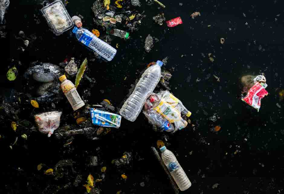 Bruxelles è chiara sulla plastica monouso, ma l'Italia pensa di essere più furba