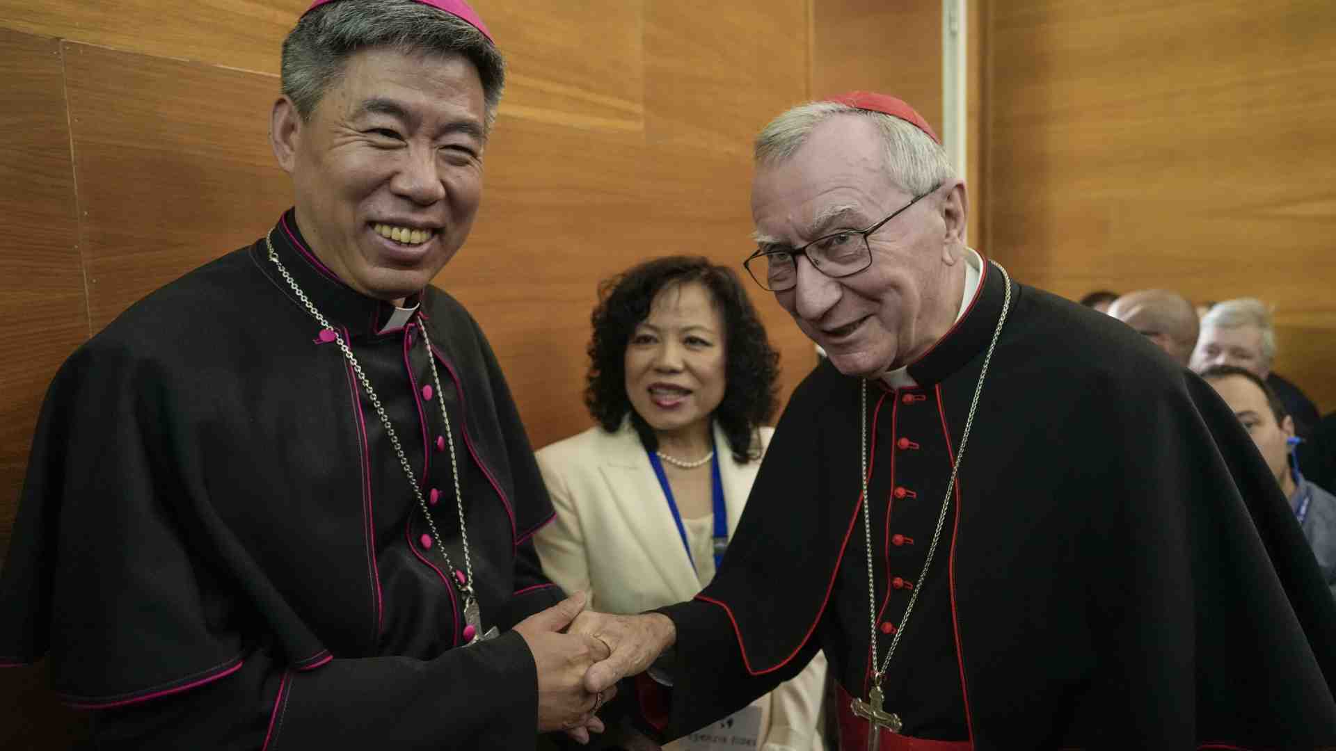 Così la Cina detta legge al Vaticano