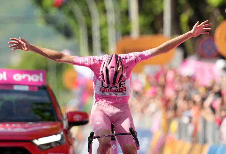Giro d'Italia, la dimensione di Tadej Pogacar