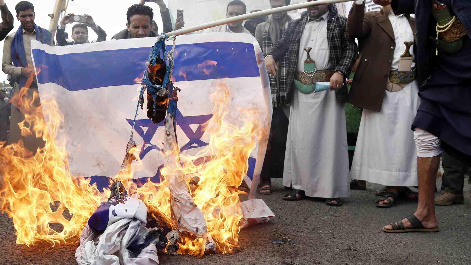 La sicurezza degli ebrei è come il canarino nella miniera