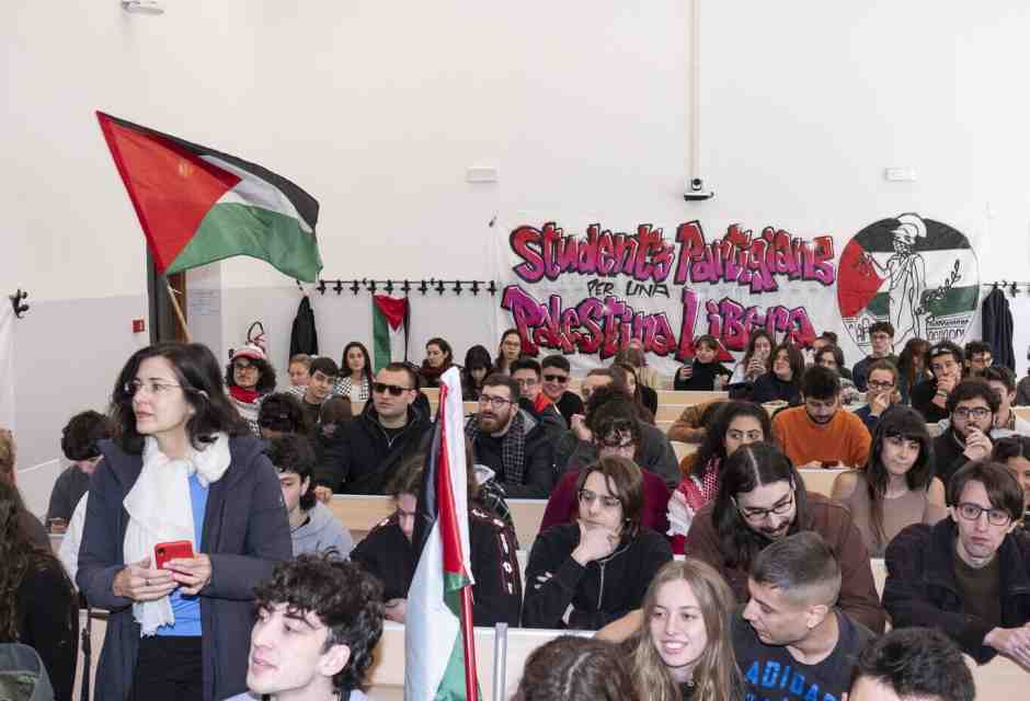 Gli studenti di Milano dicono basta alle occupazioni pro Palestina: "Odio verso gli universitari ebrei"