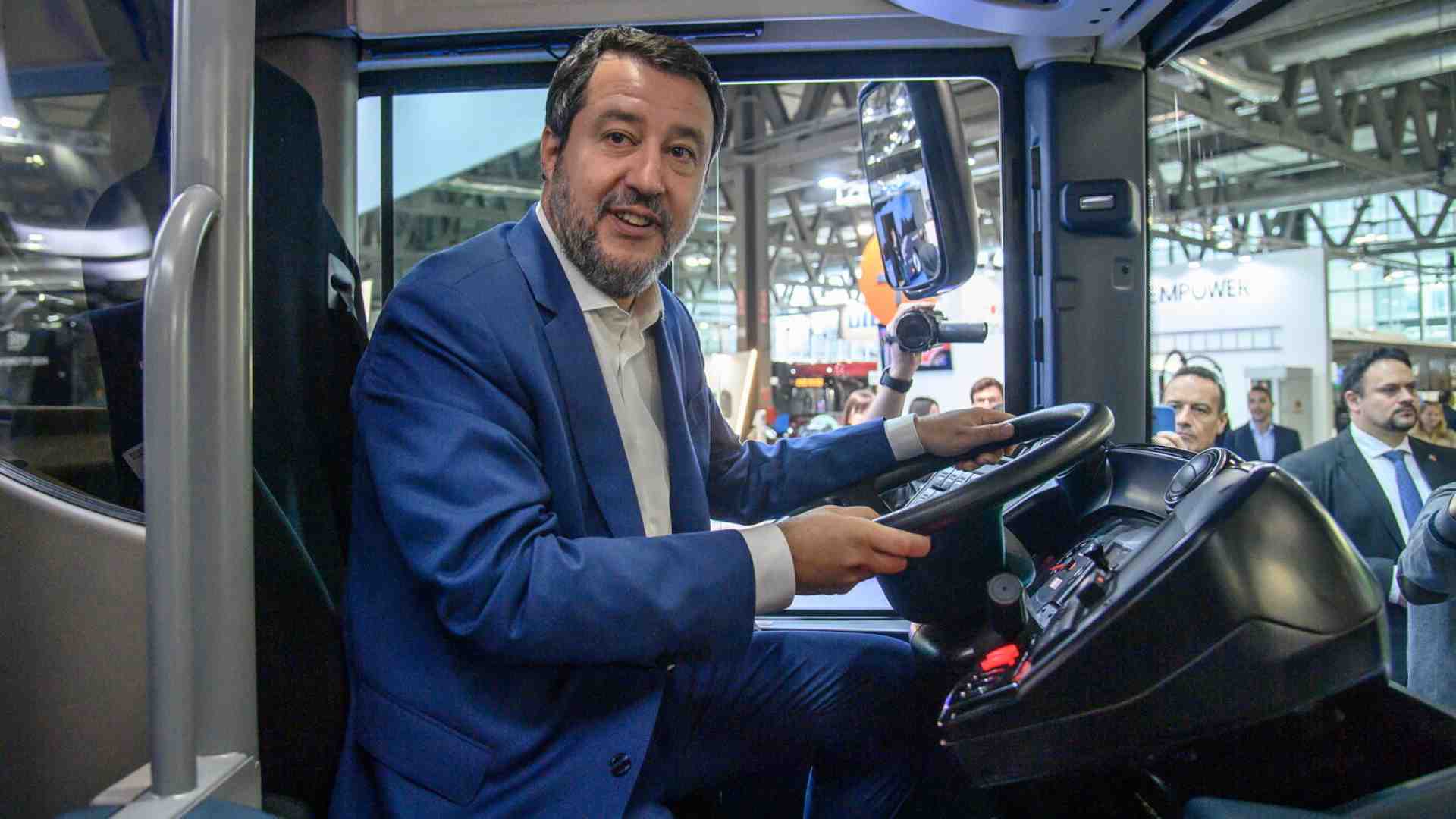 San Matteo Salvini, proteggici dagli autovelox