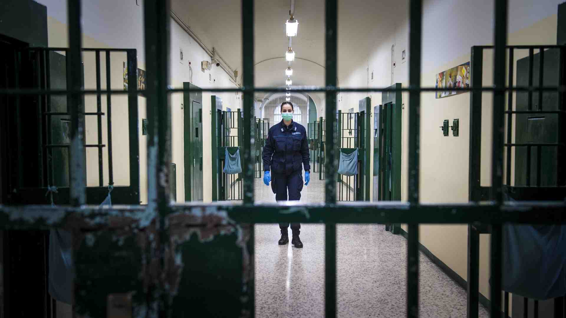 La politica vuole occuparsi di carceri? Candidi uno qualsiasi dei 61.049 detenuti nelle patrie galere