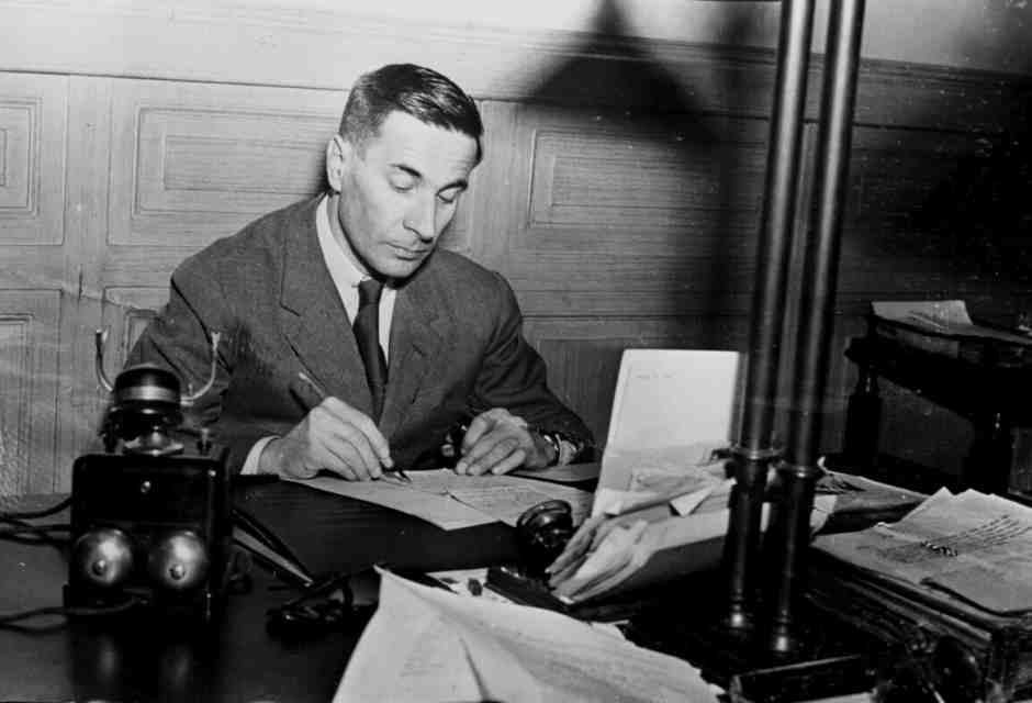 Gli scrittori di oggi non sono specializzati, sono limitati