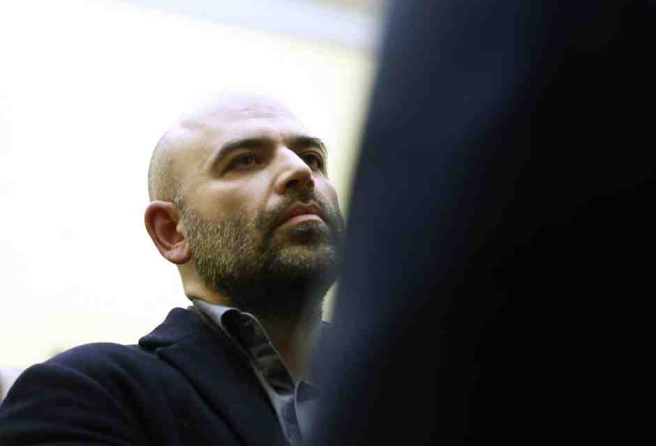 Saviano “censurato” dal regime? Sono stati i suoi editori a scegliere di non portarlo a Francoforte