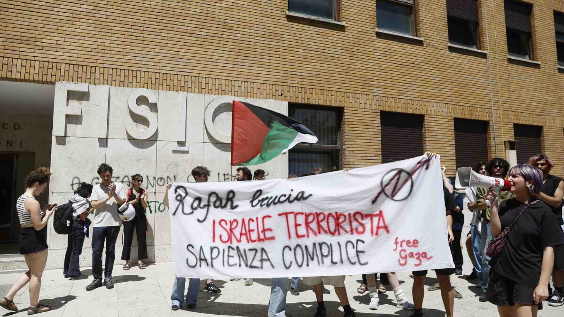 Ecco che cosa vuol dire trasformare in eroi i carnefici dell’occidente