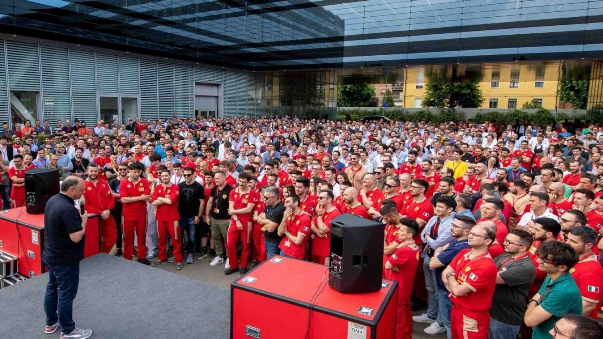 "Continuiamo a spingere". La ricetta Vasseur per la Ferrari