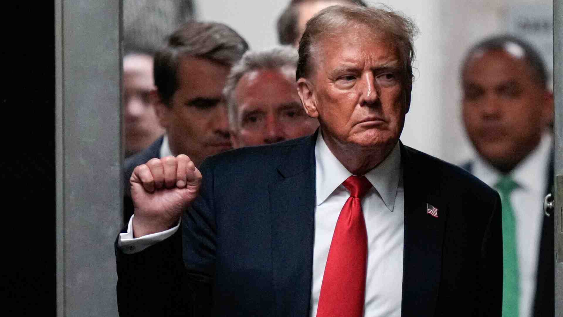 Tutti i mattoni con cui Trump ha costruito il suo vittimismo