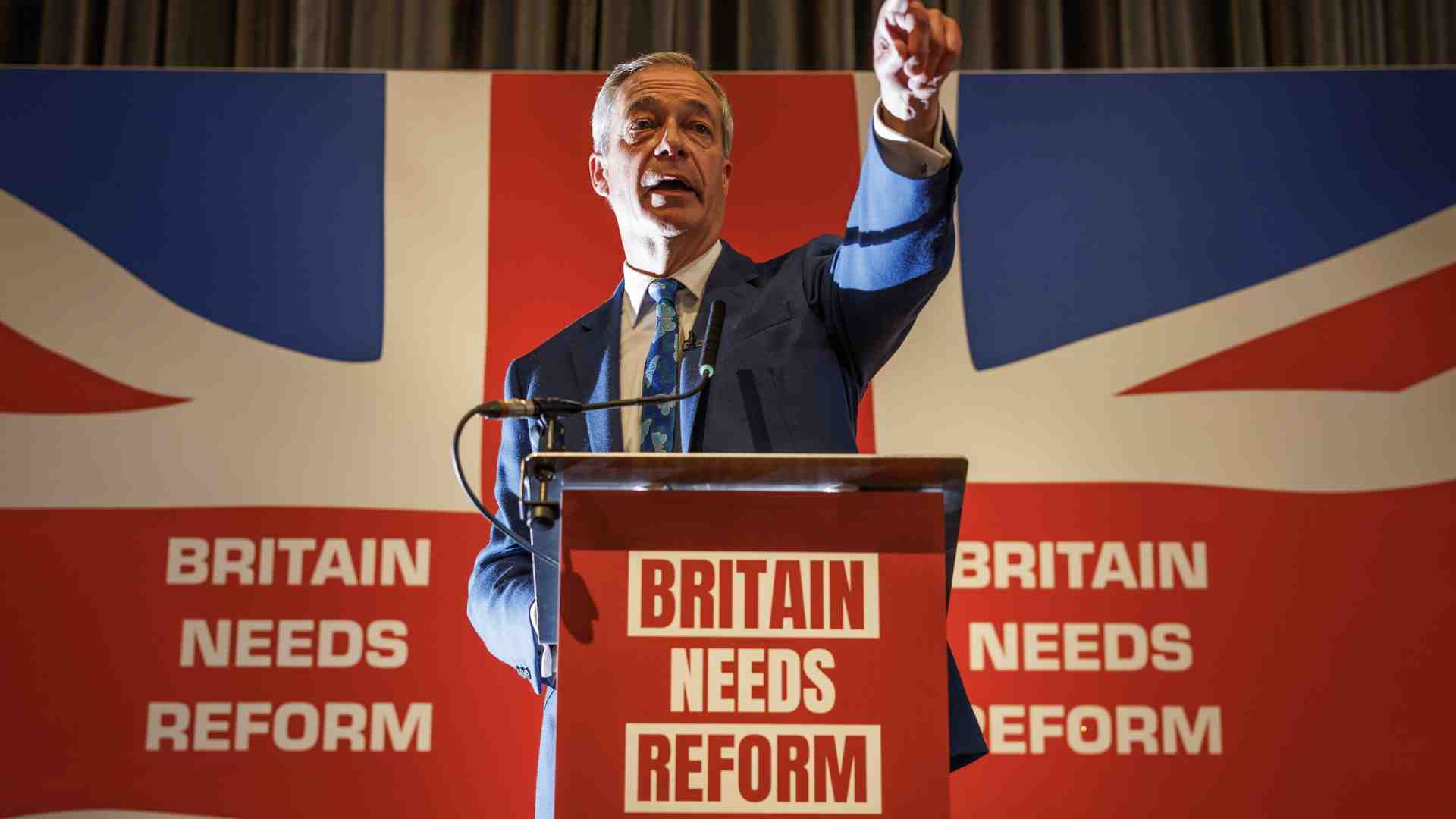C’è di nuovo Nigel Farage. Una pessima notizia per i Tory e un messaggio da non ignorare per il Labour