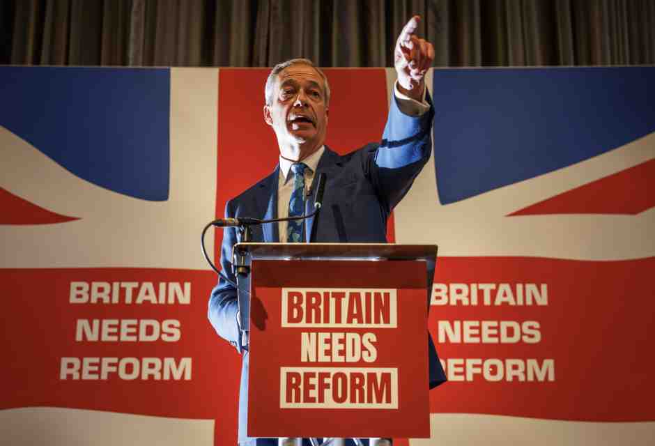 C’è di nuovo Nigel Farage. Una pessima notizia per i Tory e un messaggio da non ignorare per il Labour