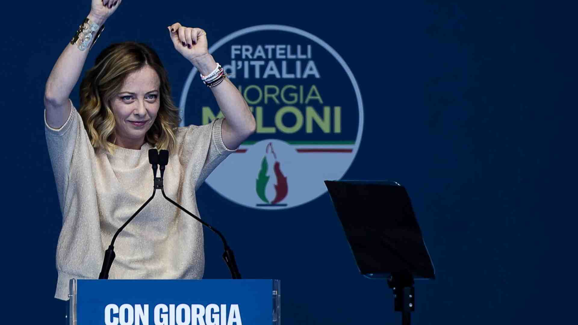 Mini bonus, un "decretino" sulla sanità e la social card (al via da settembre): gli ultimi spot di Meloni