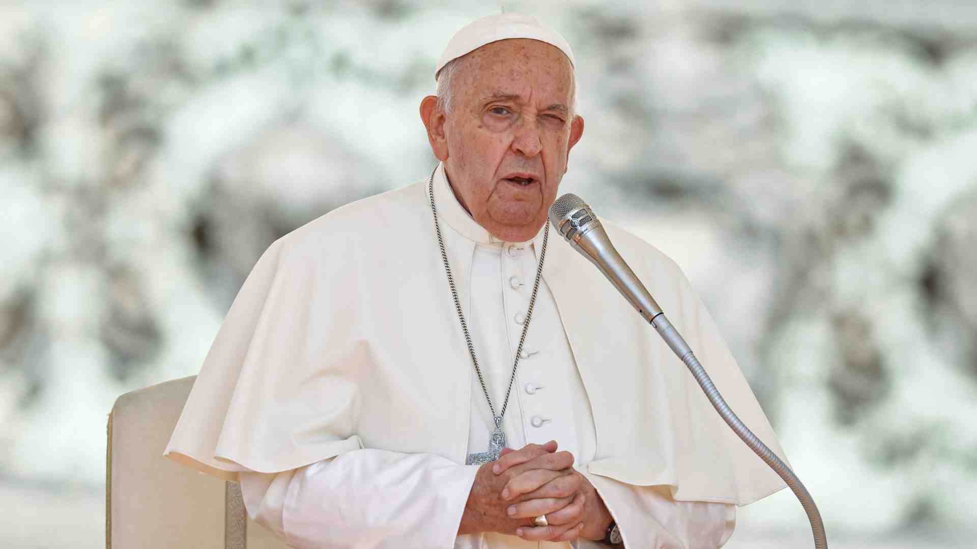 Il Papa: «Nuove regole per cancellare il debito pubblico dei Paesi poveri»