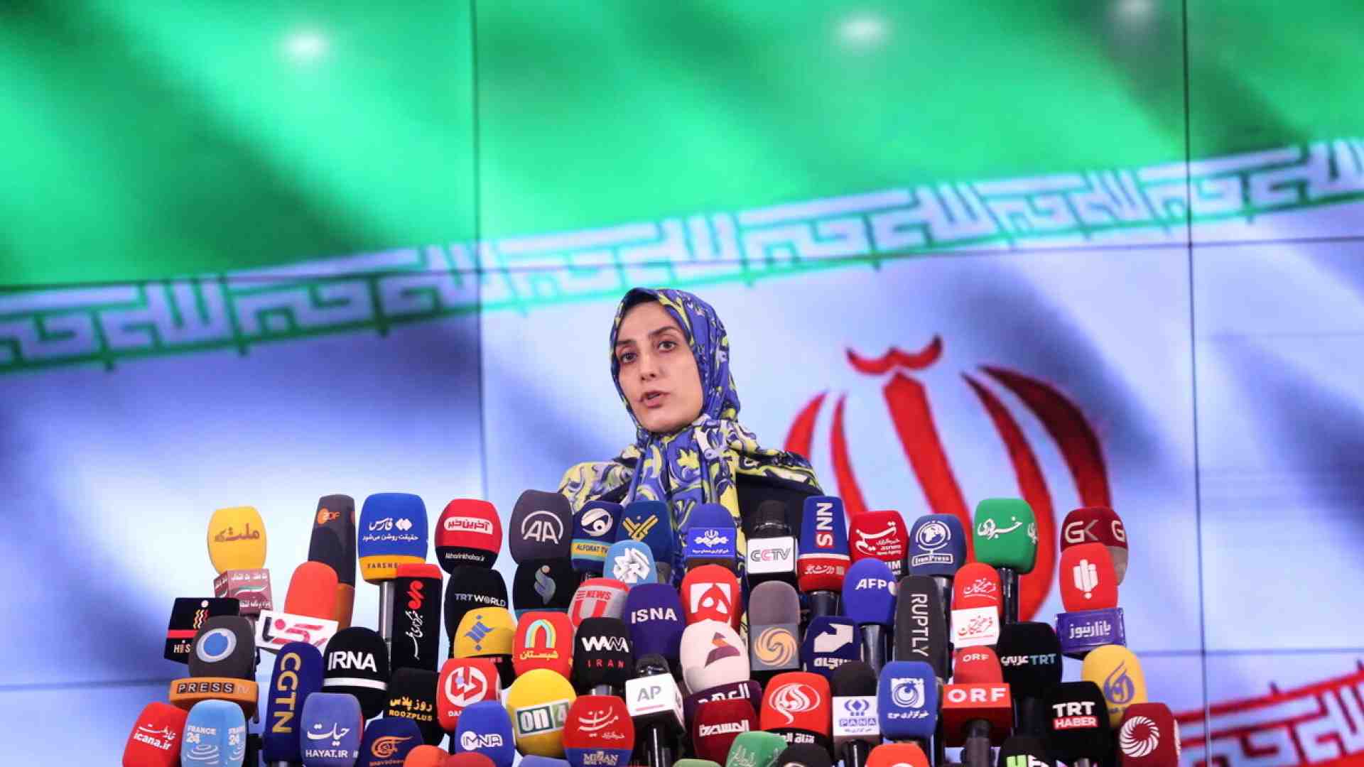 La candidata in Iran che vuole liberare i manifestanti e fare pace con l’occidente (ma non sarà ammessa)