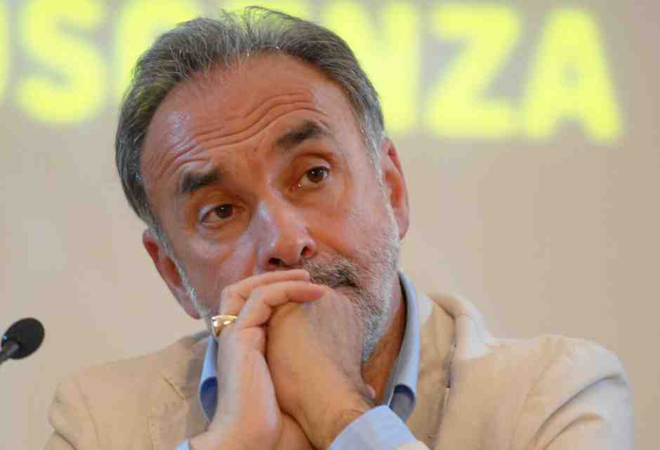 Per rivoluzionare la sanità non servono più soldi, ma meno politica negli ospedali