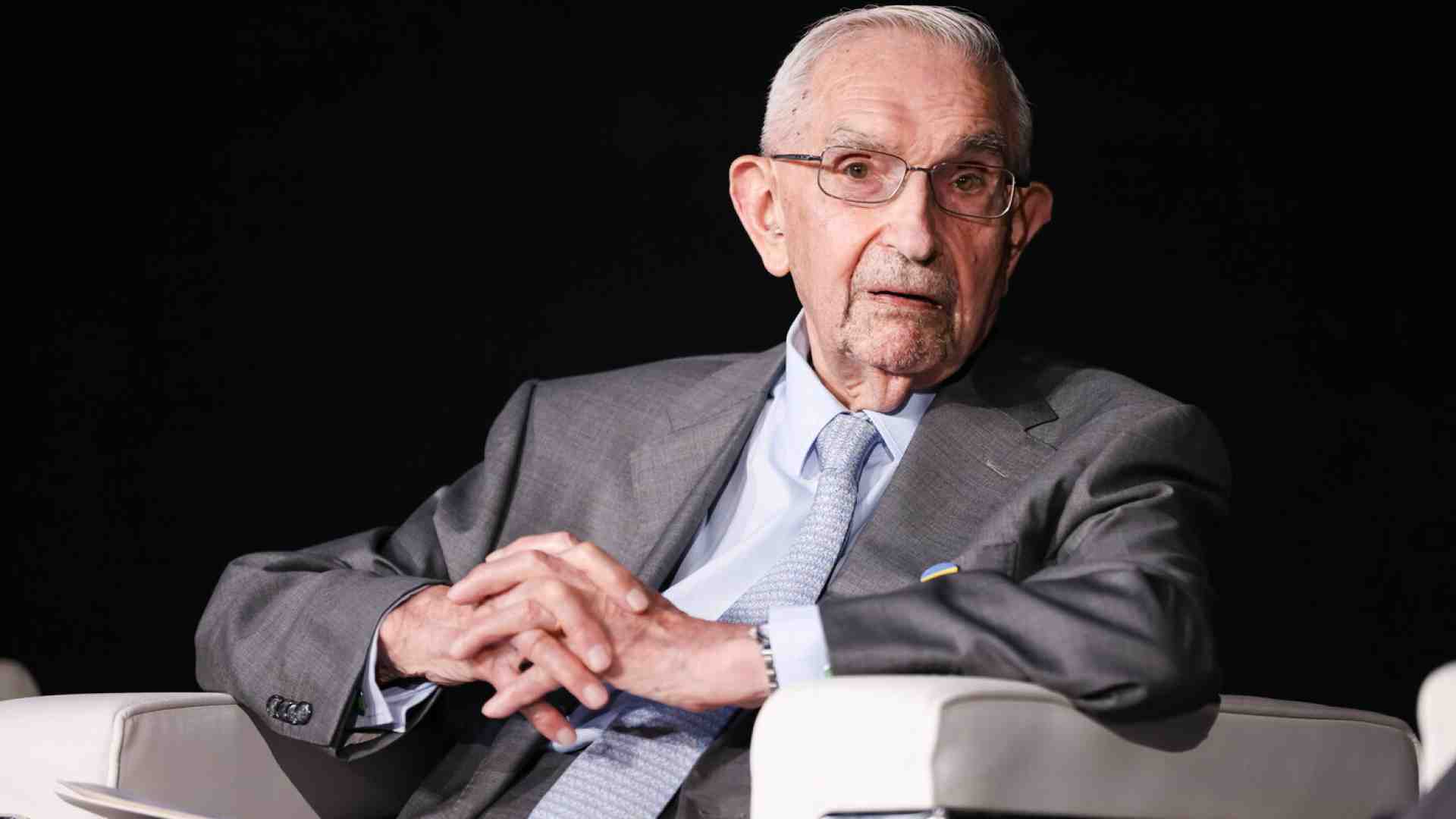 La “torta di compleanno” di Guzzetti contro la povertà minorile